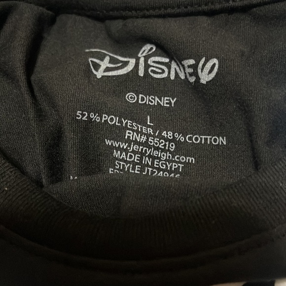 Disney shirt short sleeve model is wearing small and she’s 5’10 NWT - Picture 4 of 5